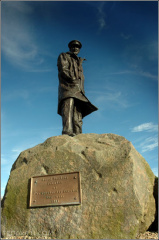 Memorial to David Stirling, founder of the SAS.